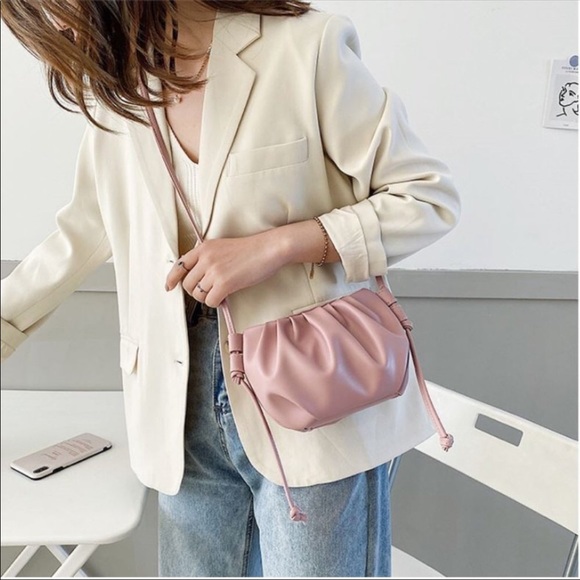 *Host Pick* Elegant vegan leather shoulder bag - Picture 6 of 13